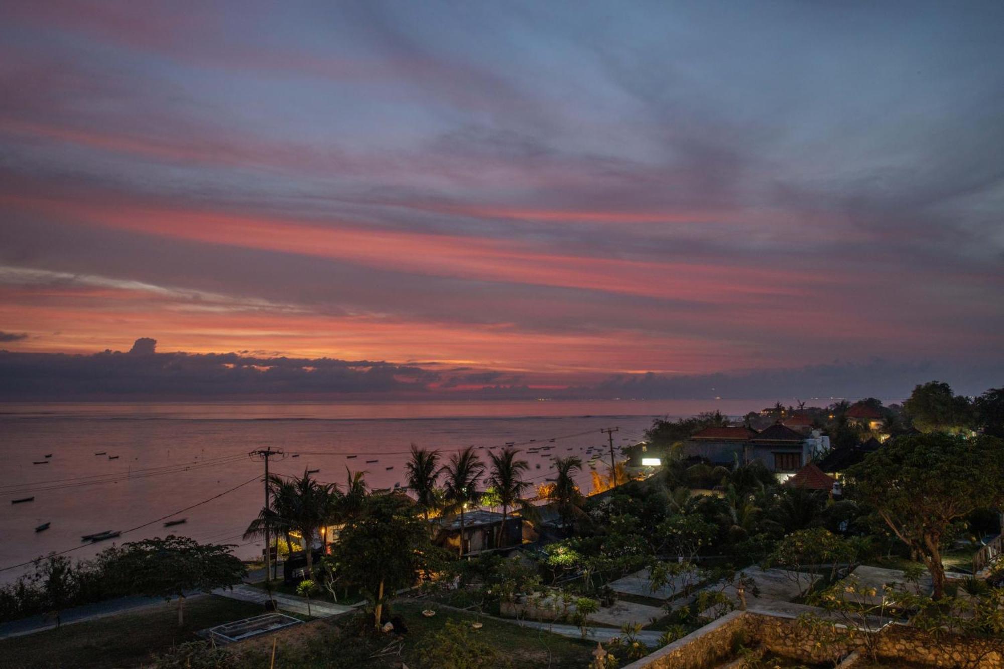 Nusa View - Oceanfront Rentals Нуса Лембонган Екстериор снимка