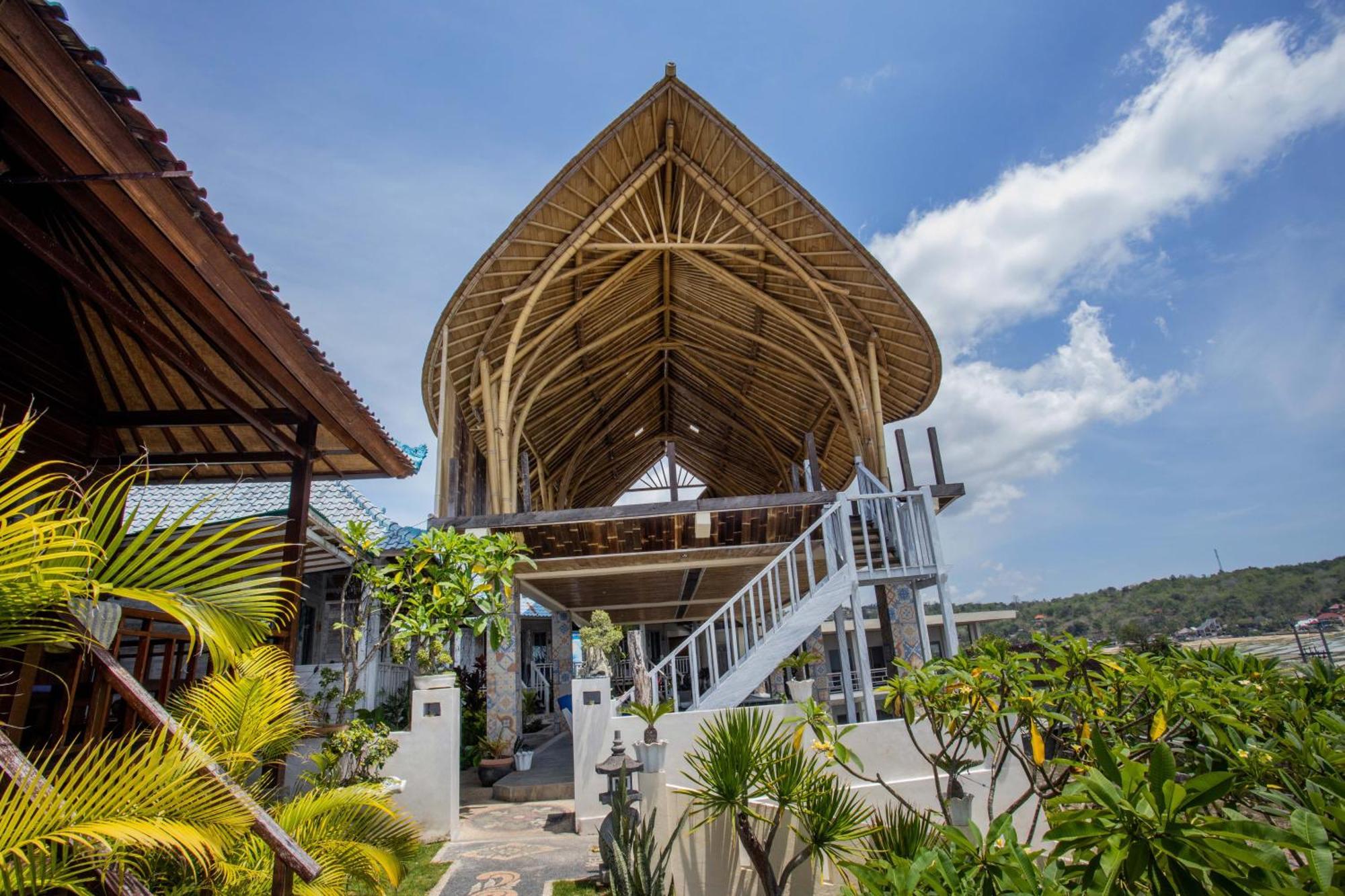 Nusa View - Oceanfront Rentals Нуса Лембонган Екстериор снимка